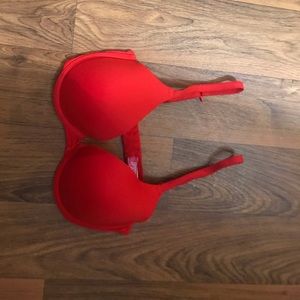 3Victoria Secret  34 D